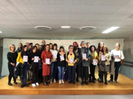 La Plataforma por la Igualdad Raspeig y el Ayuntamiento inauguran la exposición ‘Marea de frases violetes’