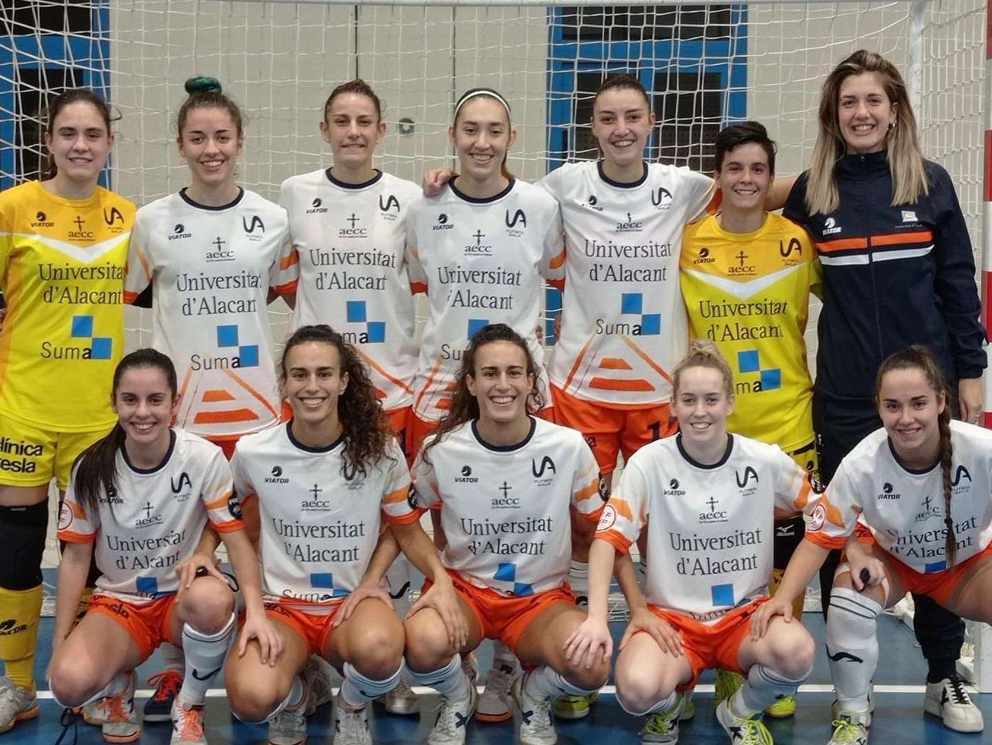 Puro código canta La profesionalización de la liga de fútbol sala femenina impide a la  Universidad de Alicante competir en primera división - Radio San Vicente