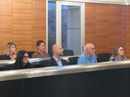 PSOE: “El equipo de gobierno desprestigia los premios 9 d’Octubre: sin participación en narrativa y un acto sin público”