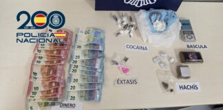 La Policía Nacional desmantela un punto de venta de droga al menudeo y detiene a tres personas