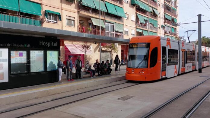 251215_FGV_foto_viajeros noviembre TRAM