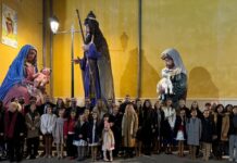 San Vicente inicia la Navidad con el encendido de la iluminación, la inauguración del Belén y la presentación de los Reyes Magos