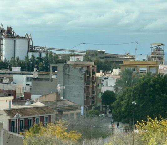 El PSOE ve en el precio de la vivienda y la subida de tasas los motivos del estancamiento poblacional que sufre San Vicente