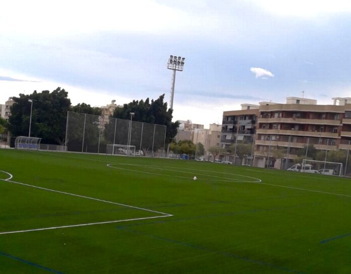 campo de fútbol anexo