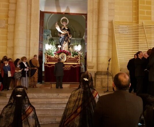 Generalitat y PP olvidan la declaración como Bienes de Relevancia Local de la ‘La bajada del Santo’, ‘Los Gozos y Salvas’ y el ‘Baile del Farol’