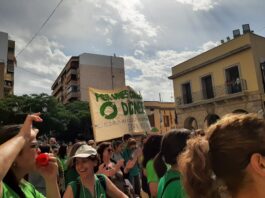 Colegios e institutos de San Vicente del Raspeig se manifiestan por una educación pública de calidad