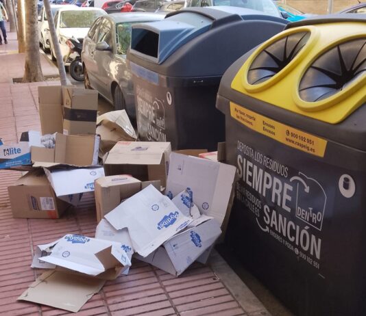 Esquerra Unida denuncia que las bonificaciones por reciclar en San Vicente son “una burla” frente a los 100 euros que obtienen en otros municipios.