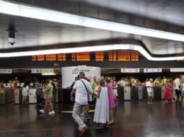 TRAM d’Alacant ofrece servicio especial nocturno el sábado 13 de junio con motivo de la Entrada de Bandas