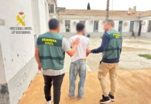 La Guardia Civil detiene a dos hombres por intentar robar en una vivienda y esclarece otros dos hurtos en vehículos