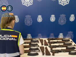 La Policía Nacional intercepta ocho armas de guerra y detiene a cuatro personas tras una persecución a través de la provincia de Alicante