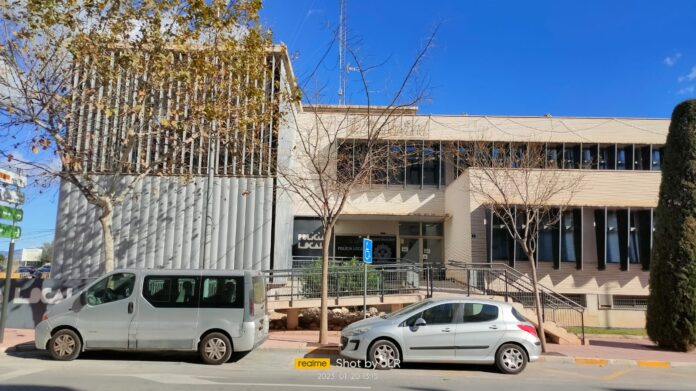 Fachada de las dependencias de la Policia Local