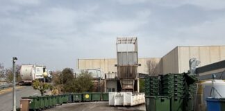 Esquerra Unida registra una propuesta para frenar el “tasazo” de la basura de PP y VOX con un modelo por habitante y ayudas al comercio