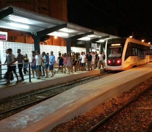 Los servicios nocturnos del Tramnochador realizan 137.633 desplazamientos este verano en Alicante