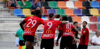 El Acero sobrevive al asedio del Español (1-1)