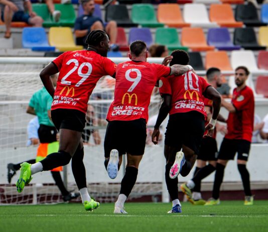 El Acero sobrevive al asedio del Español (1-1)