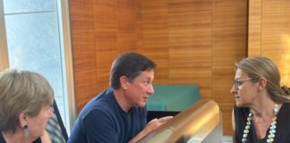 El pleno de septiembre en San Vicente: el PSOE habla de vivienda y el IES Nº6, mientras Vox prioriza la Soberanía Nacional y Ceuta